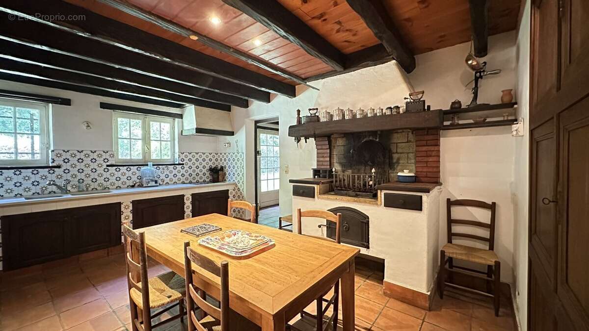 Maison à ANGRESSE