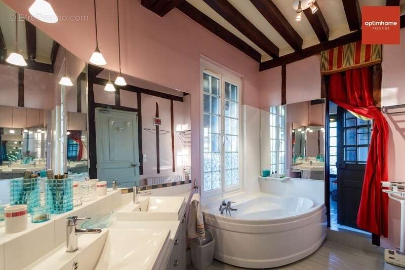 Maison à LA BARRE-EN-OUCHE