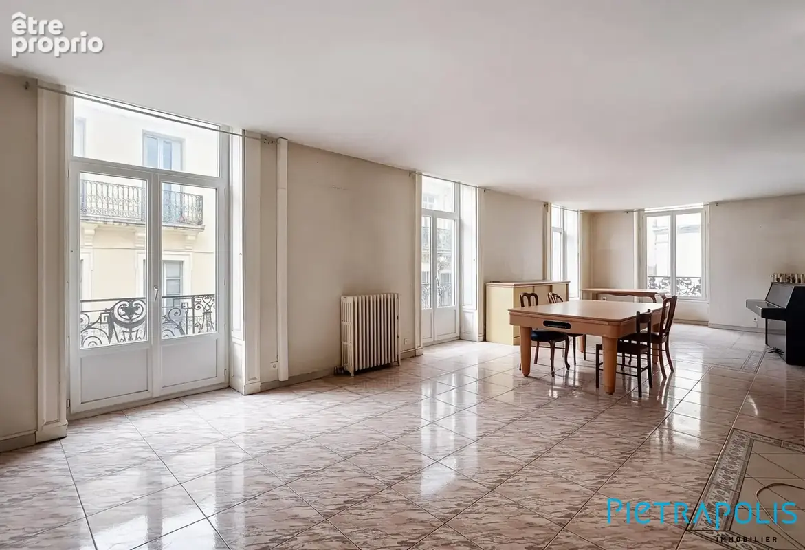 Appartement 7 pièces 220 m² à vendre à Montpellier (34000) - photo 2