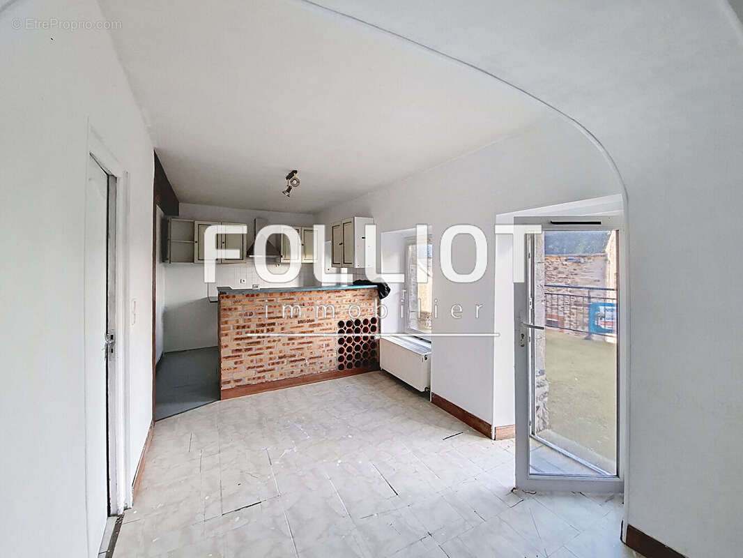 Appartement à MONTMARTIN-SUR-MER