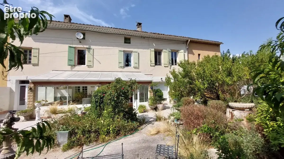 Maison à COURTHEZON