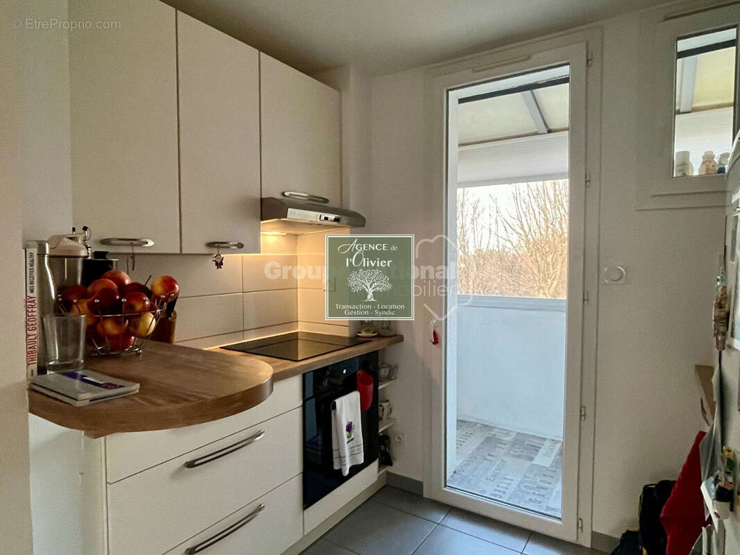 ARLES. Appartement en parfait état - photo 4