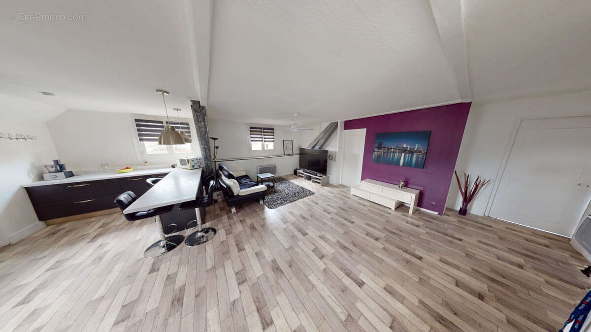 Appartement à DOMENE