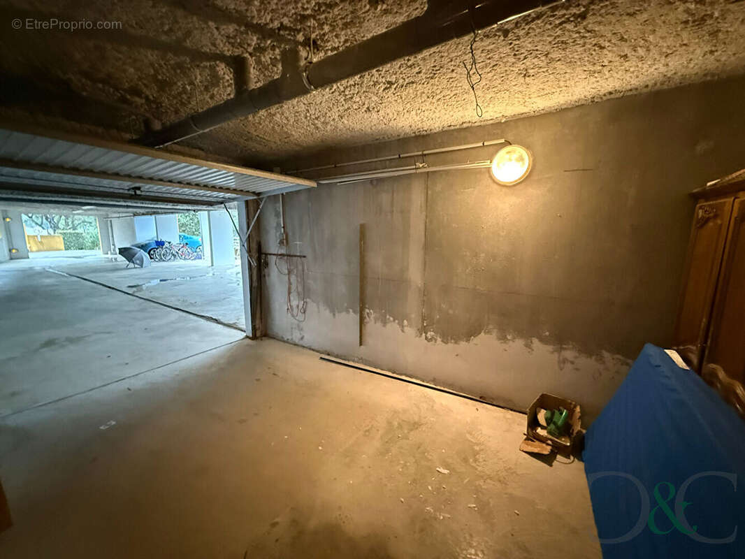 Appartement à BORMES-LES-MIMOSAS