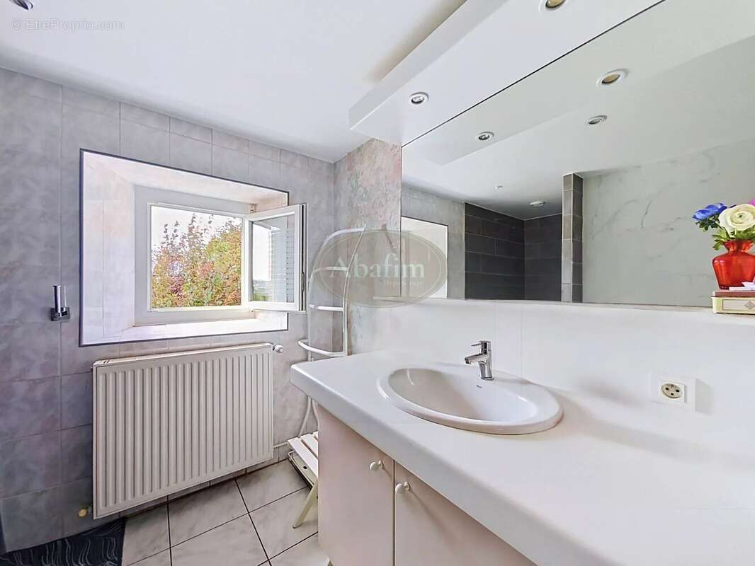 Propriété gersoise, dépendances, 2,8 ha - photo 11