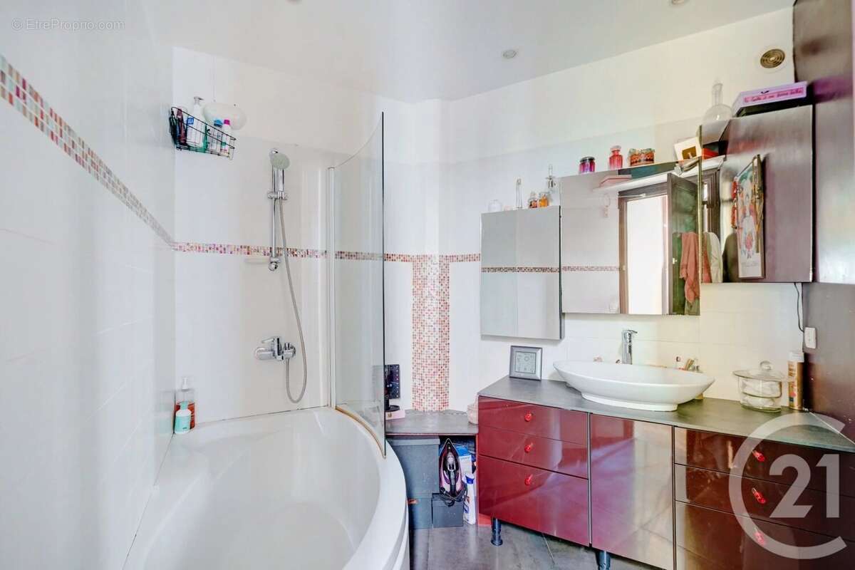 Appartement à PARIS-15E