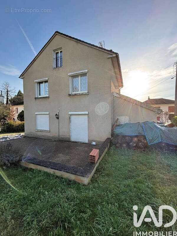 Photo 3 - Maison à THIVIERS