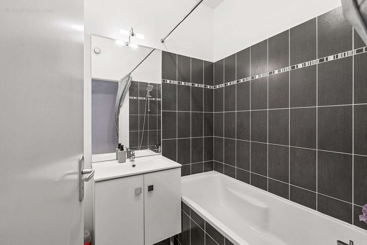 Appartement à NANTERRE