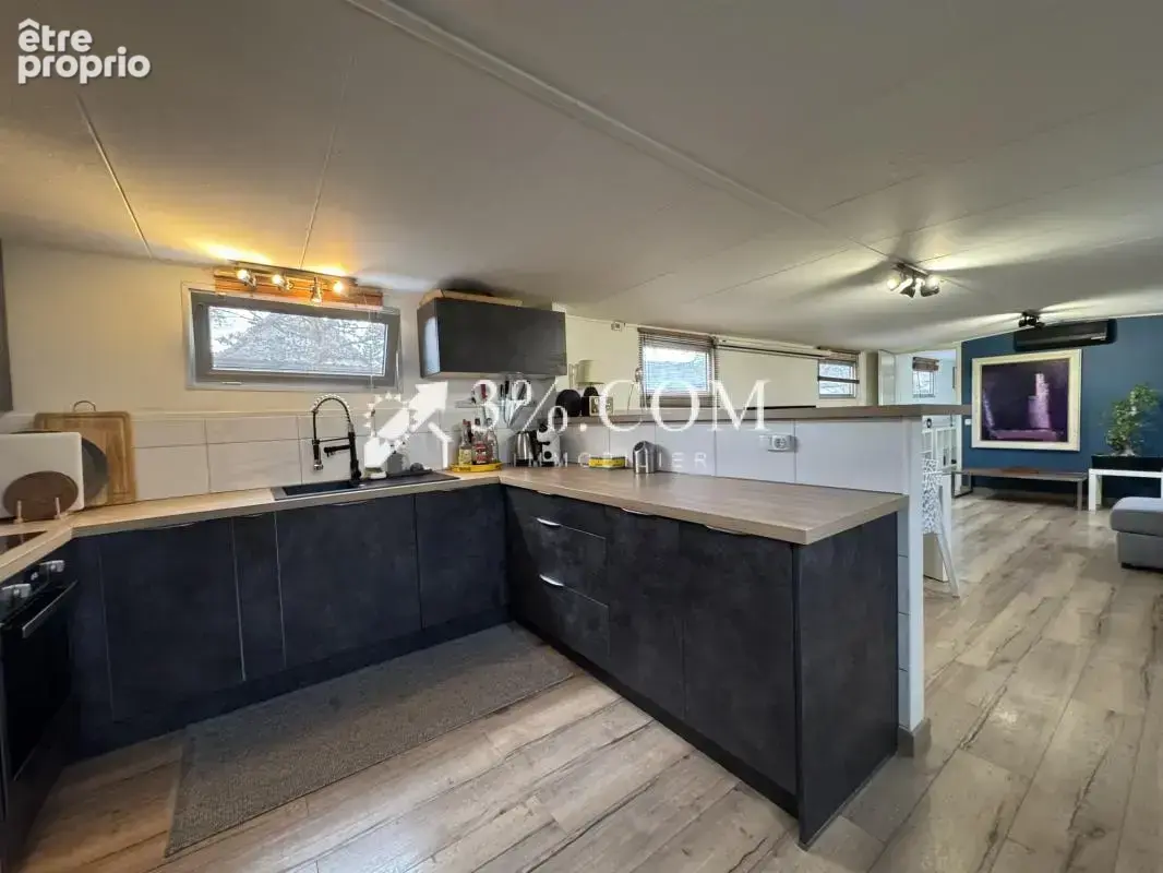 3%COM Très belle péniche avec capitainerie aménagée à Walten - photo 8