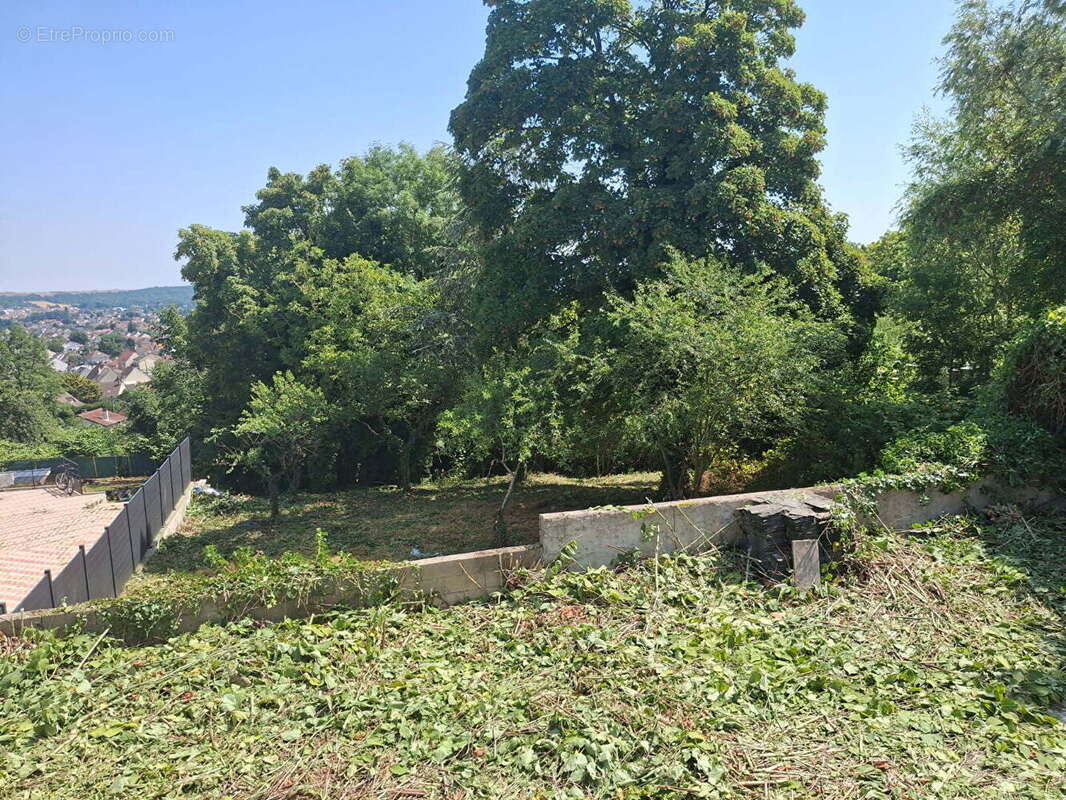 Terrain à MONTFERMEIL