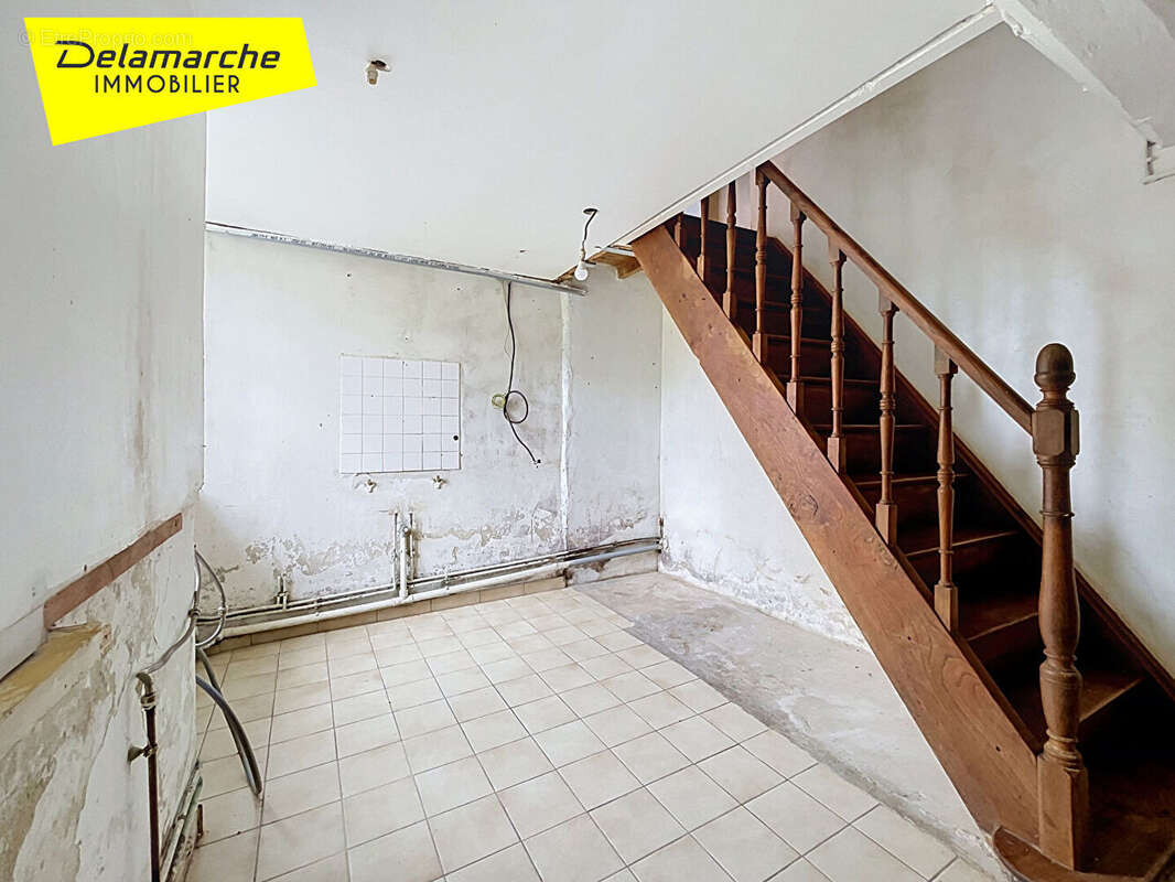 A VENDRE : Maison mitoyenne à Saint Denis Le Gast - photo 6