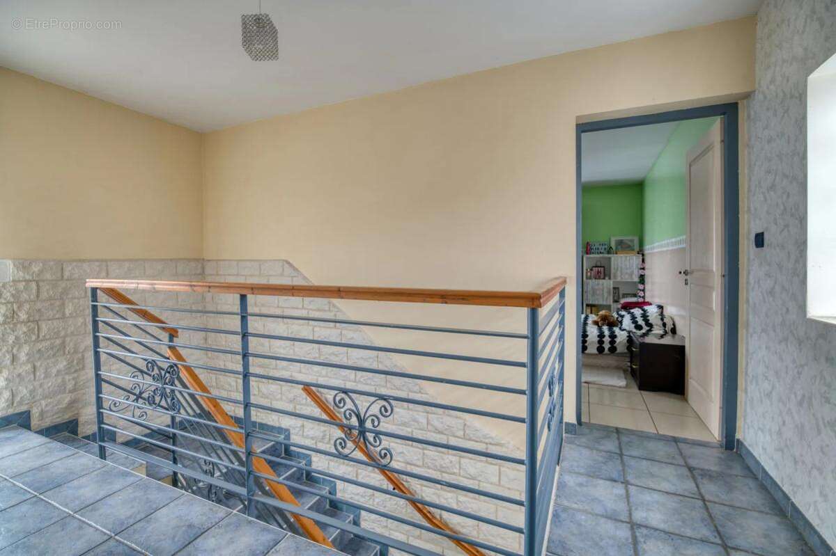 Maison de 6 pièces de 220 m² à Cugnaux - photo 11