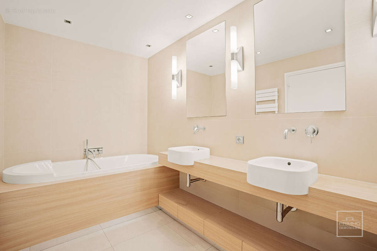 Appartement à LYON-4E