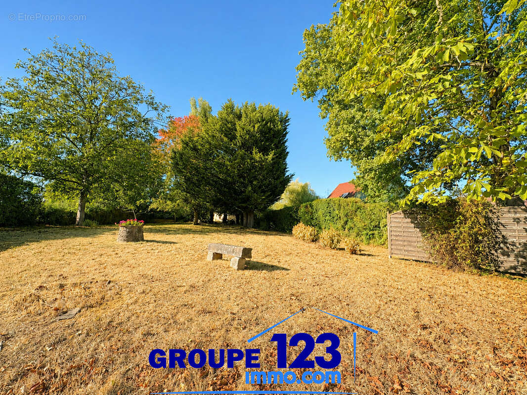 Longère authentique de 194 m2   Pouligny (Escamps) - photo 18
