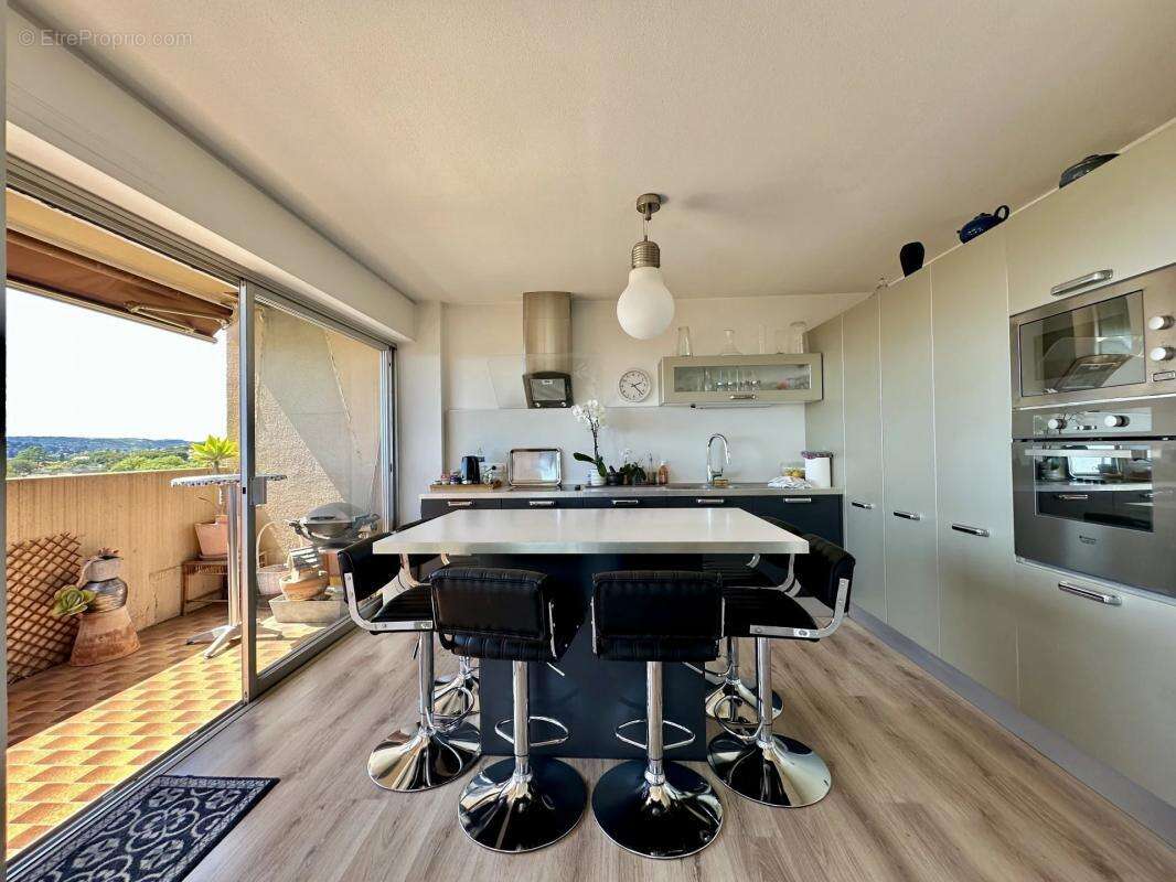 Appartement à CAGNES-SUR-MER