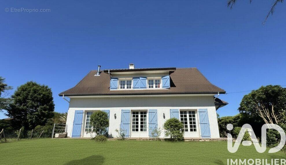 Photo 1 - Maison à SAINT-CASTIN