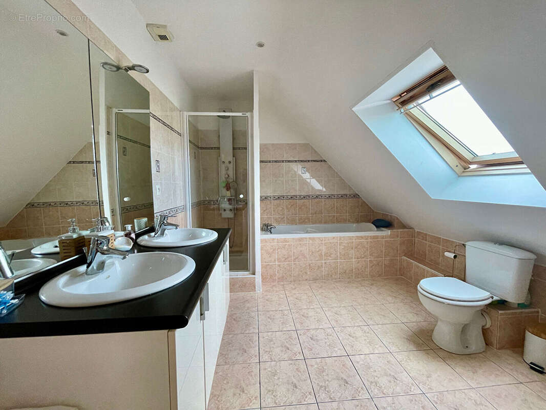 MAISON 5 Chambres (Superbe STUDIO récent) - photo 12
