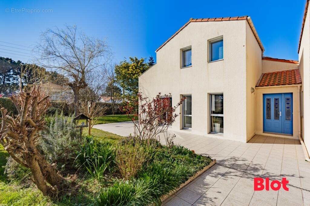 Maison à SAINT-MICHEL-CHEF-CHEF