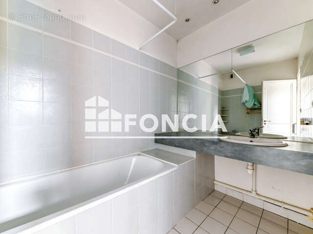 Appartement à LYON-5E