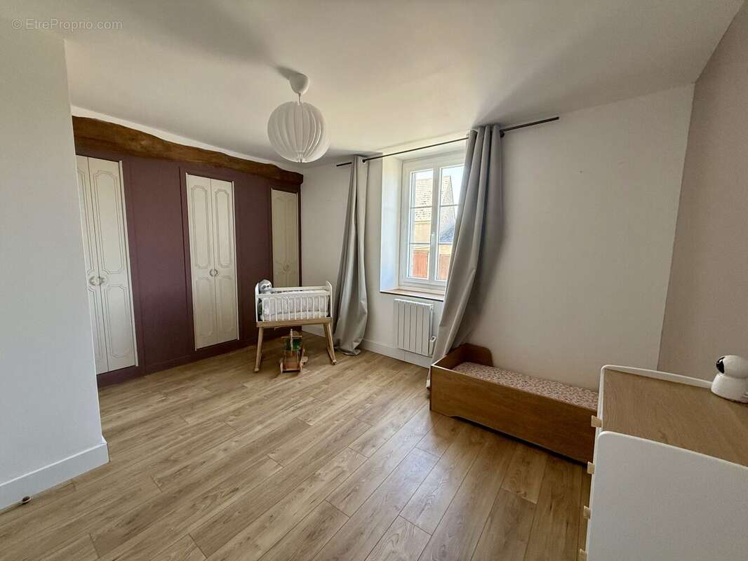 Maison 150 m² à Coinces  - photo 8