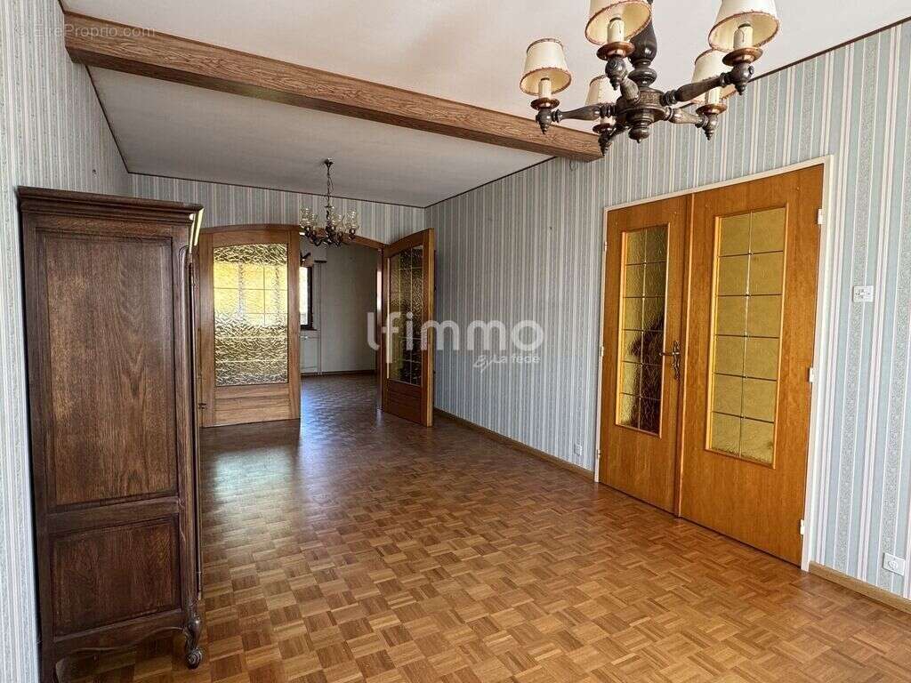 Maison 150 m²,4 chambres, dépendances et charme, Munchhouse - photo 4
