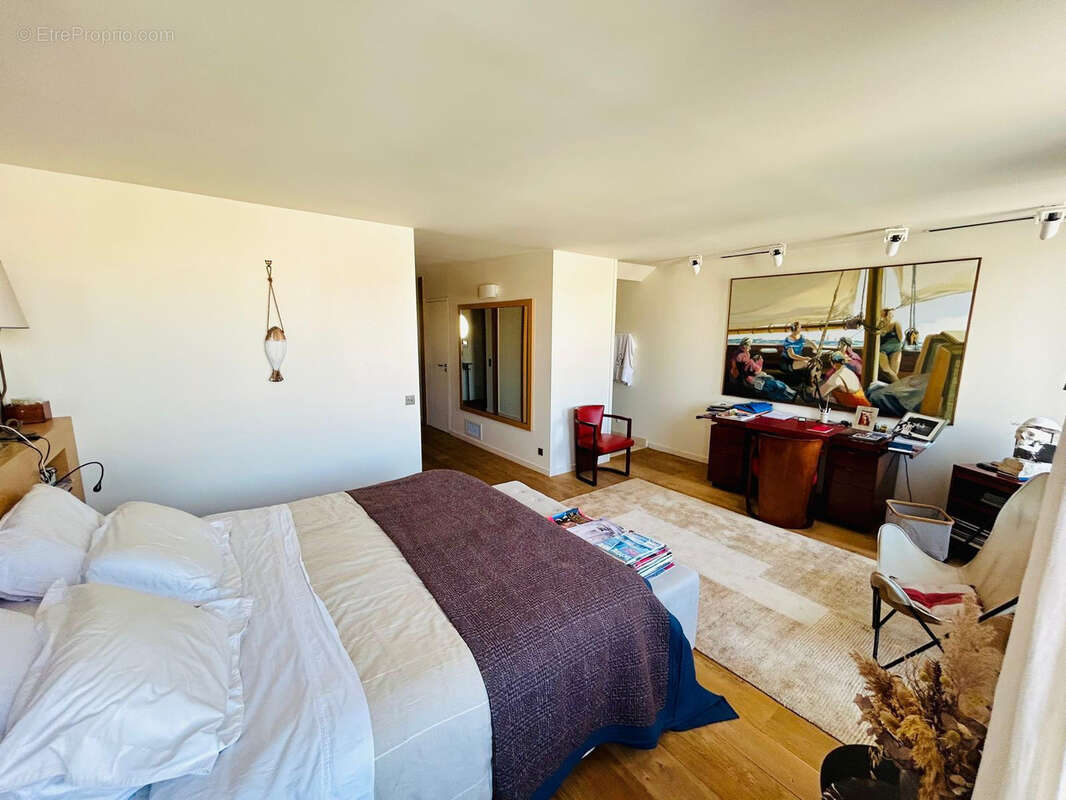 Appartement à MARSEILLE-7E