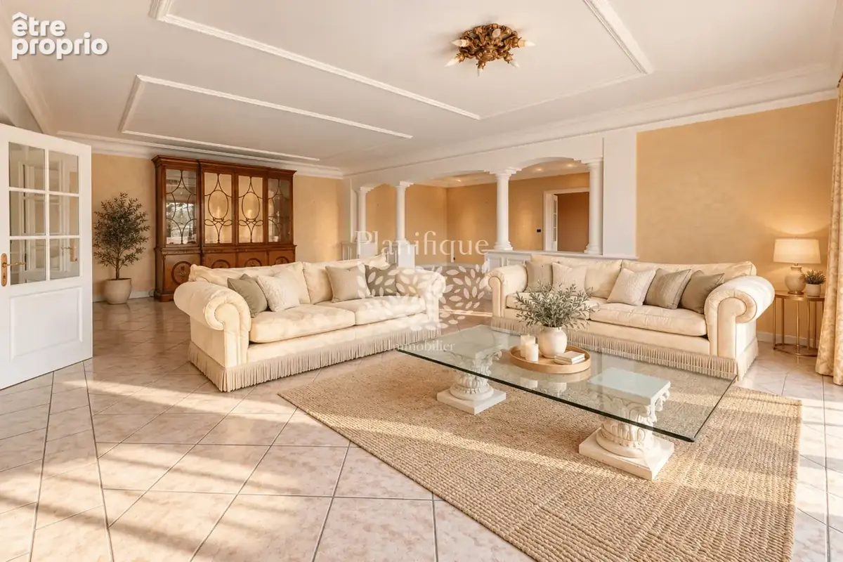 DIVONNE-LES-BAINS   Duplex de Type 8 avec jardin privatif de 500m2 - photo 2