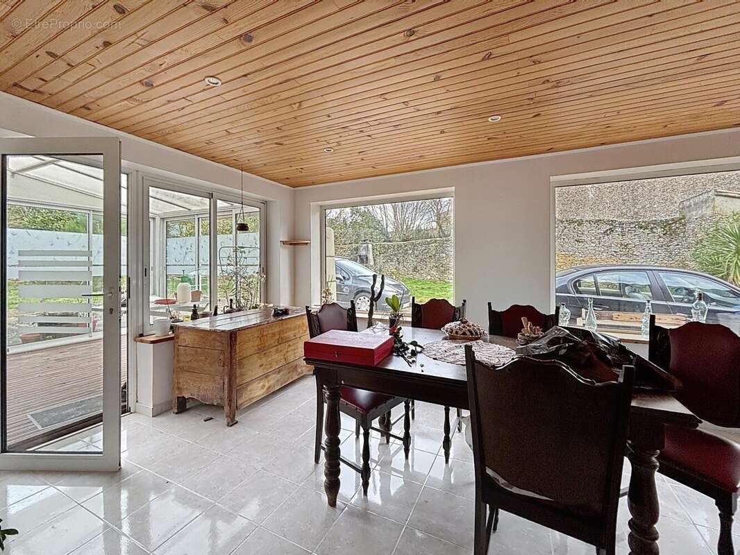 Maison 155 m² à Les Casses  - photo 8