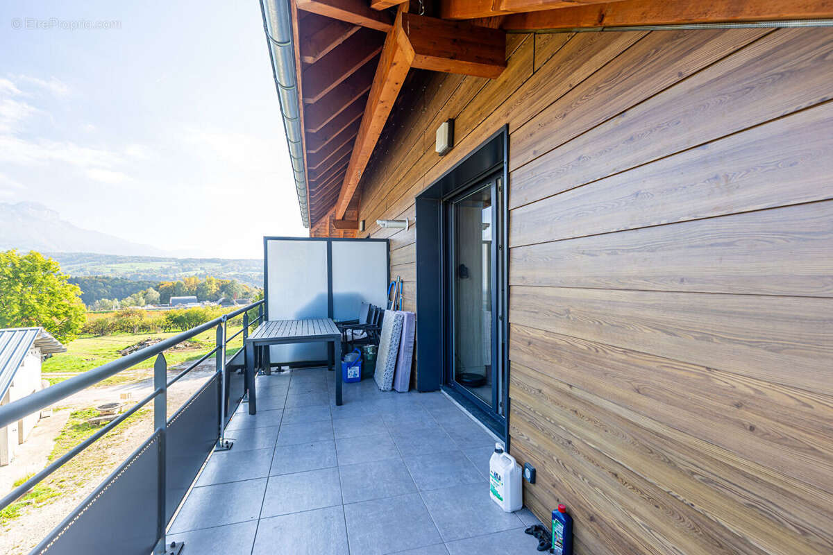 Appartement à GROISY