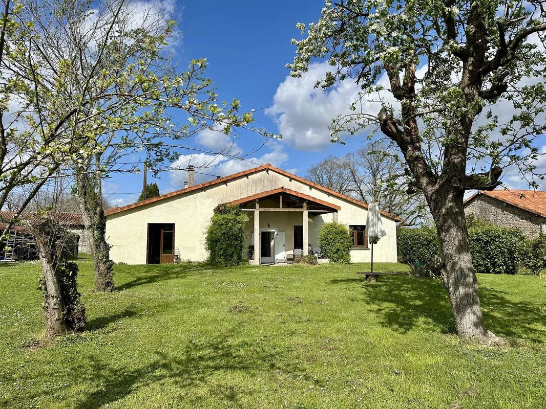 Maison à SAINT-CLAUD