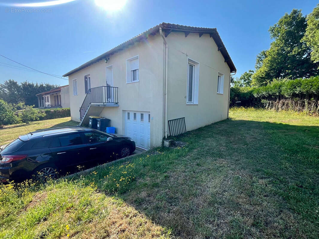 Maison à PRESSAC