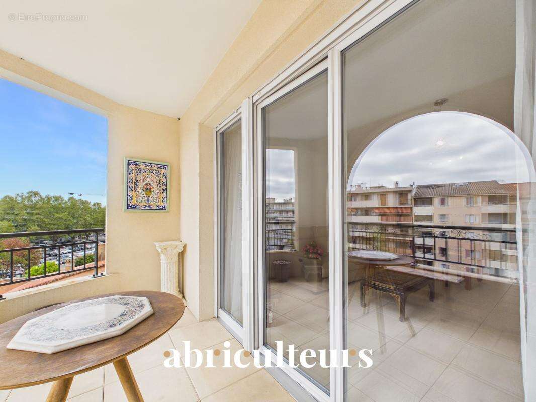 Appartement à CAGNES-SUR-MER