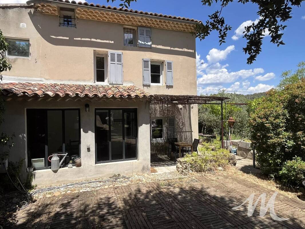 Maison à BARJOLS