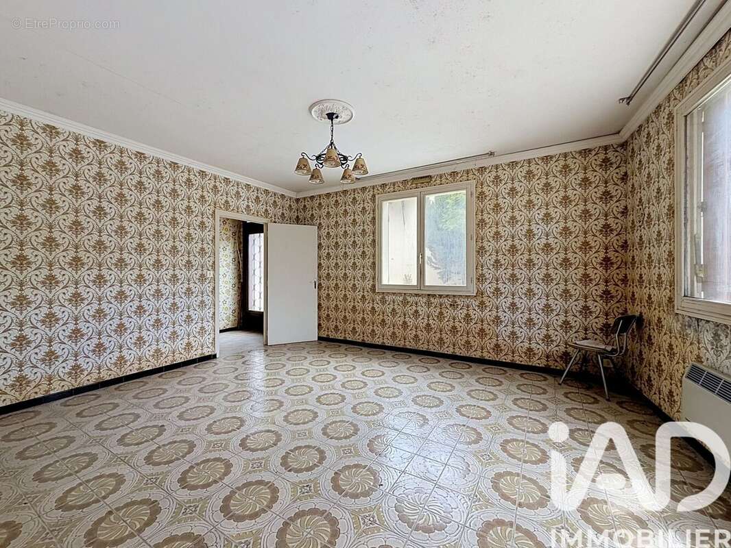 Maison 140 m² à Villevenard  - photo 2