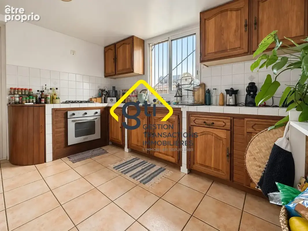Maison 7 pièces 214 m² à vendre à Sainte-Suzanne (97441) - photo 5