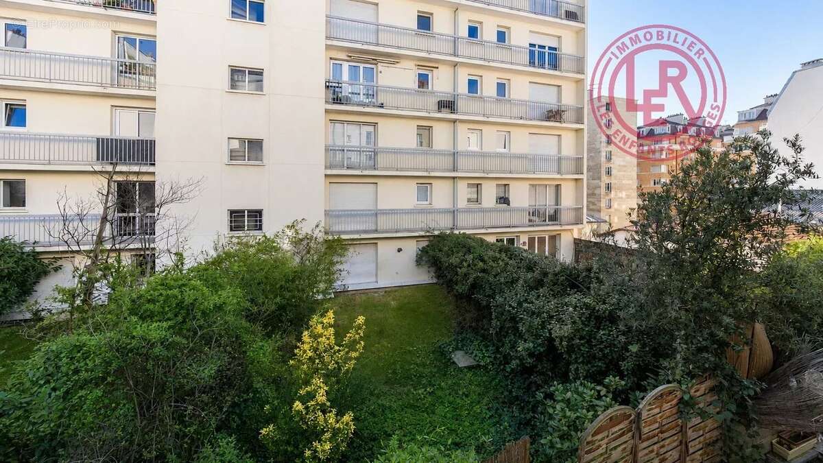 Appartement à PARIS-11E