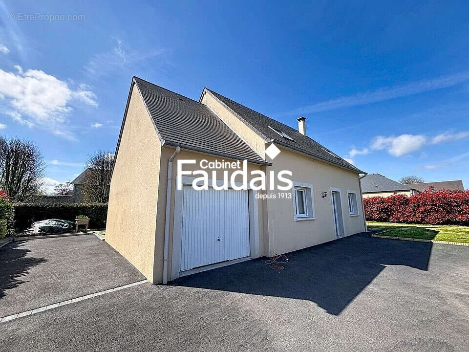 Maison à CARENTAN