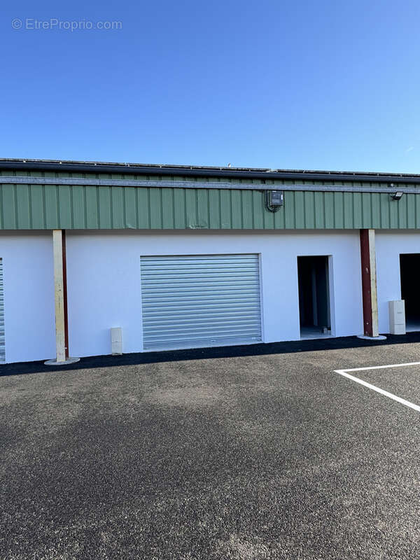 Commerce à SAINT-GEOURS-DE-MAREMNE