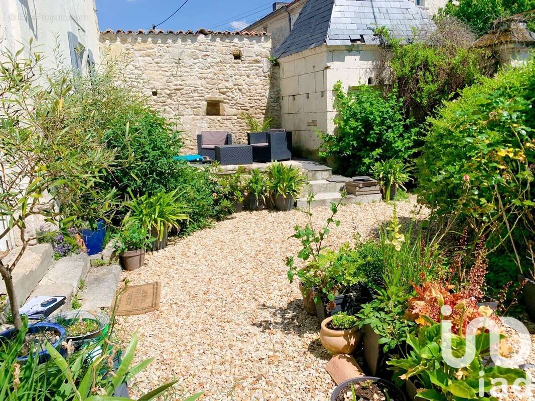Maison 200 m² à Vibrac  - photo 6