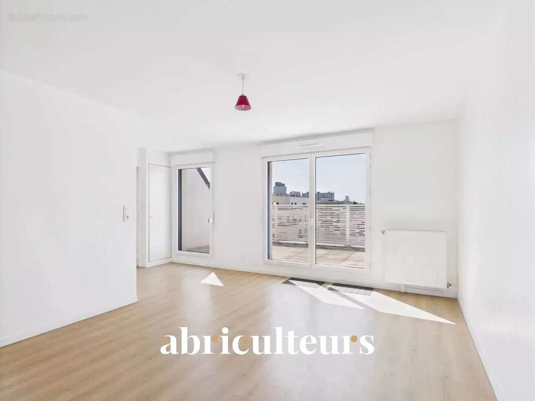 Appartement à COLOMBES
