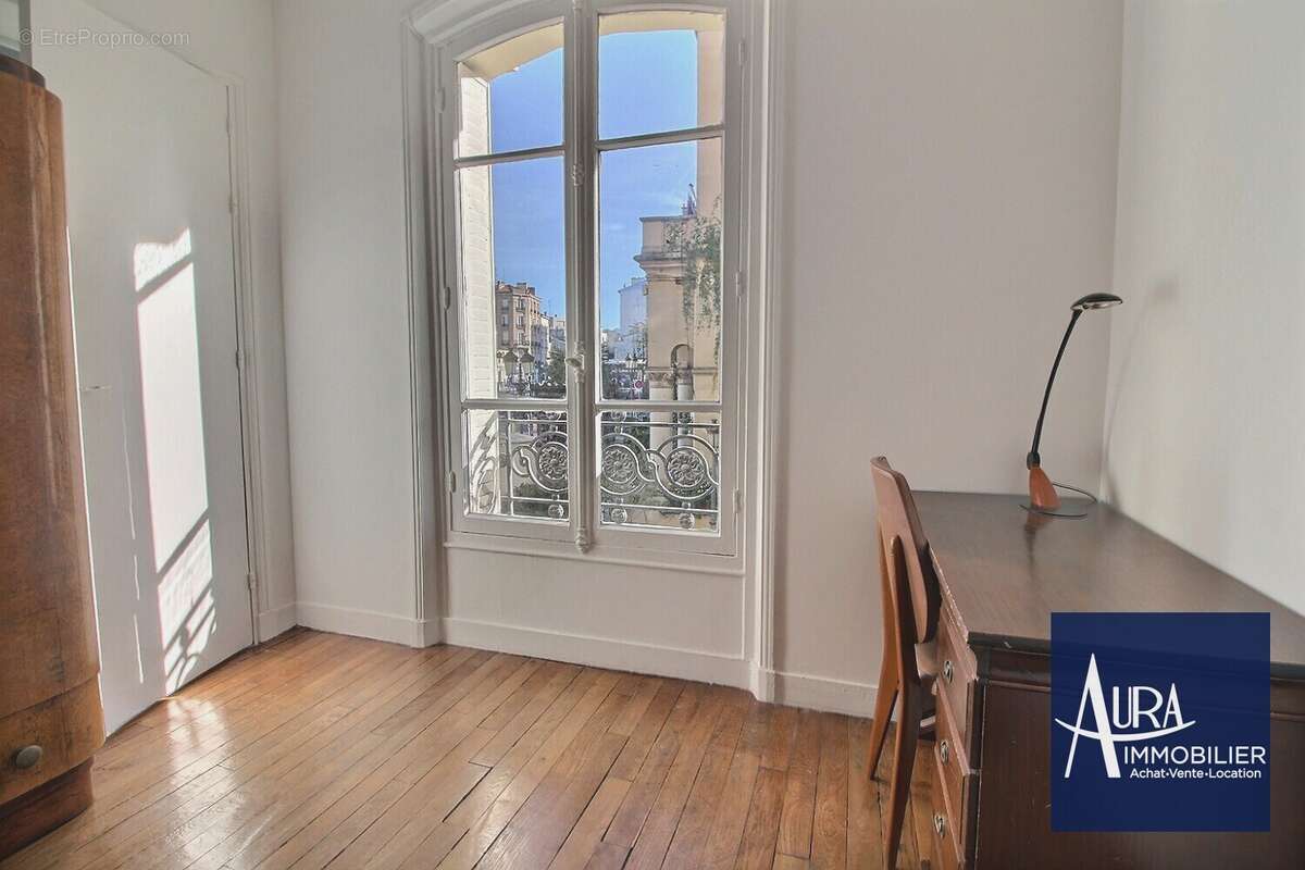 0_0001_1 - Appartement à LES LILAS