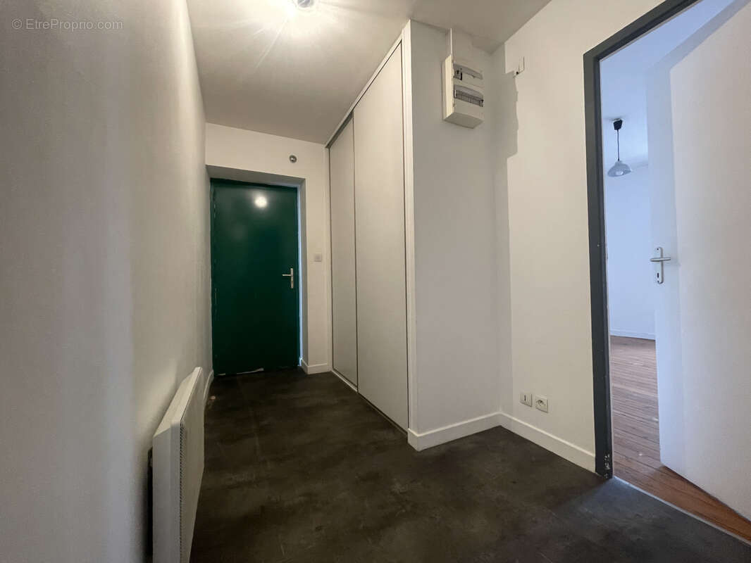 Appartement à SAINT-ROMAIN-LA-MOTTE