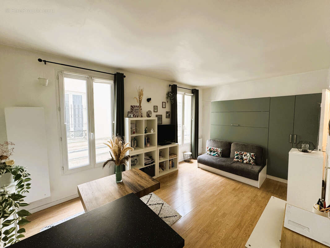 Appartement à PARIS-11E