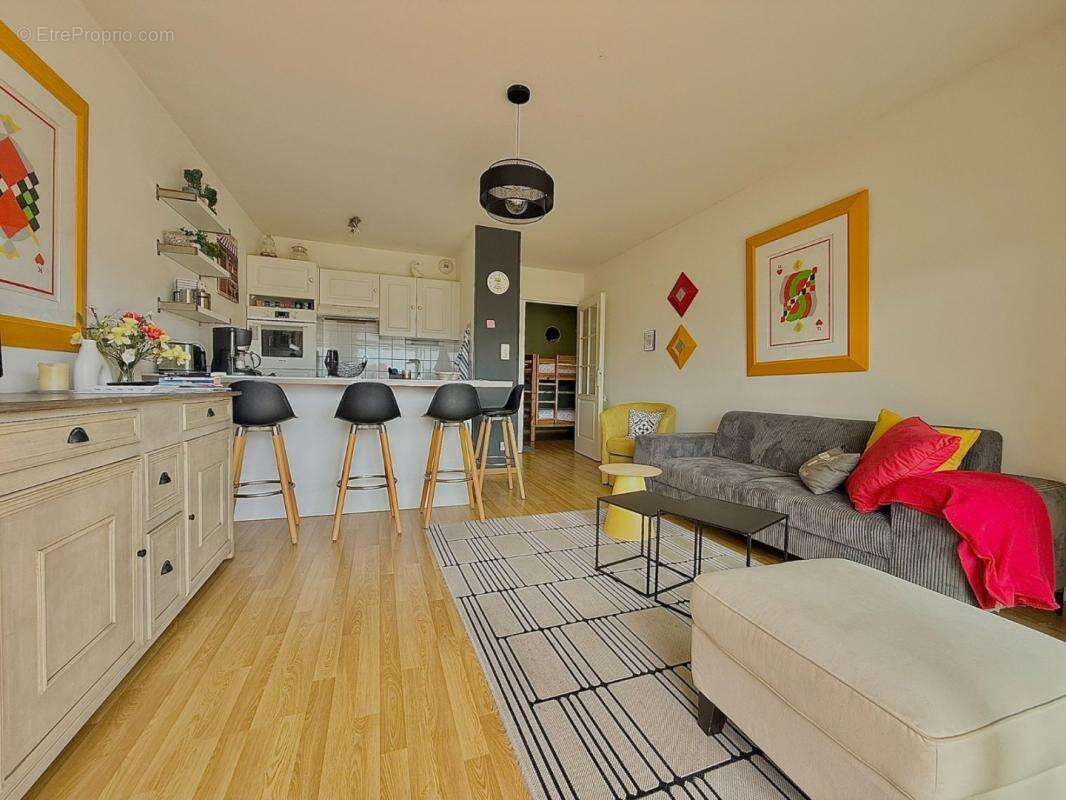 Appartement à NESLES