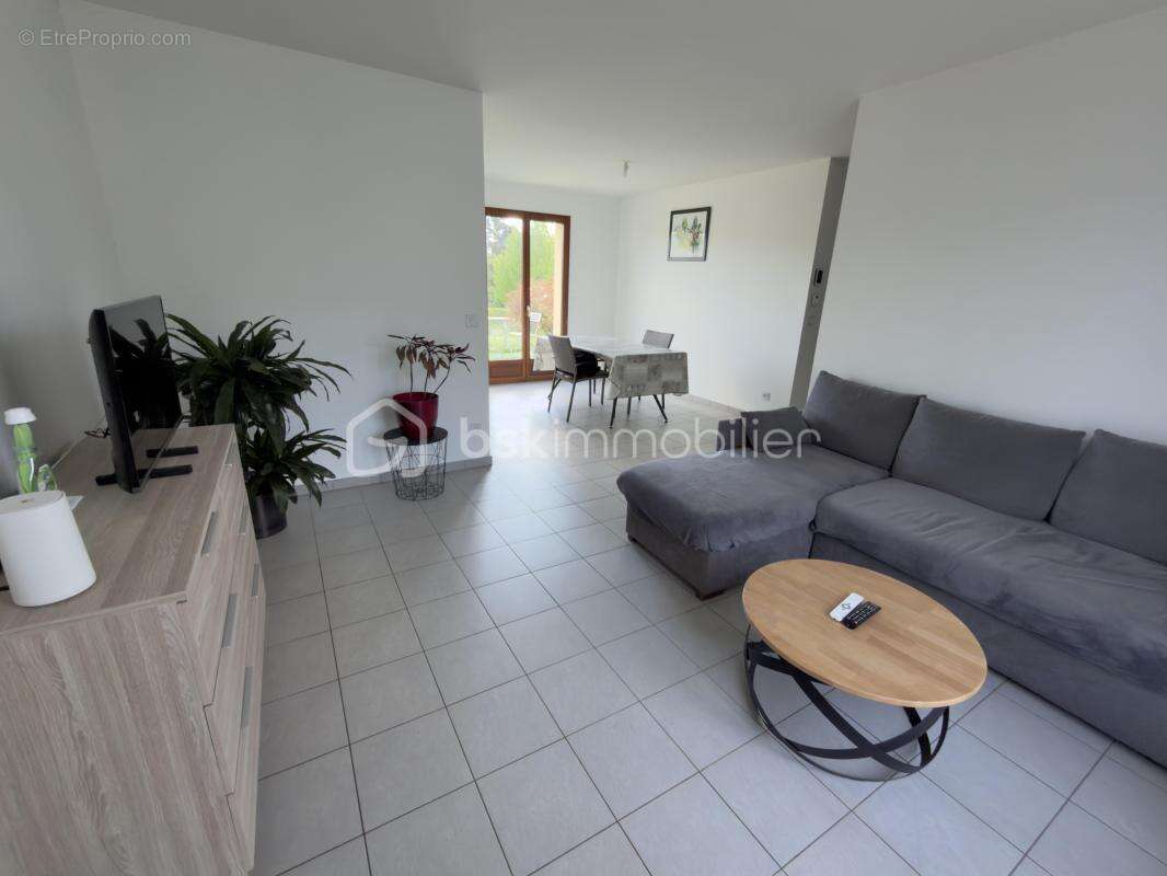 Maison contemporaine de plain-pied – Lumineuse – Grand terrain - photo 9