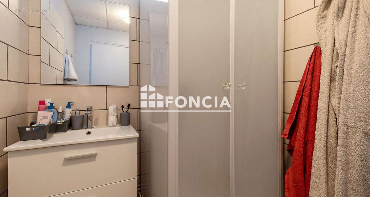 Appartement à MONT-SAINT-AIGNAN