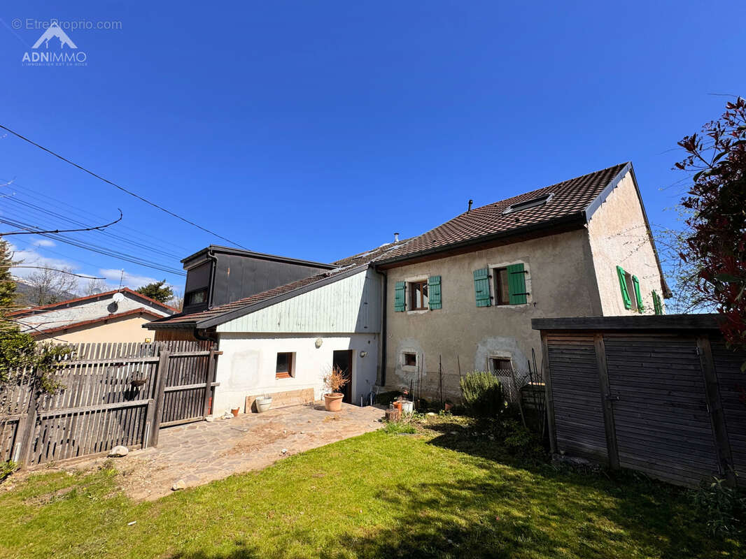 Maison à THOIRY