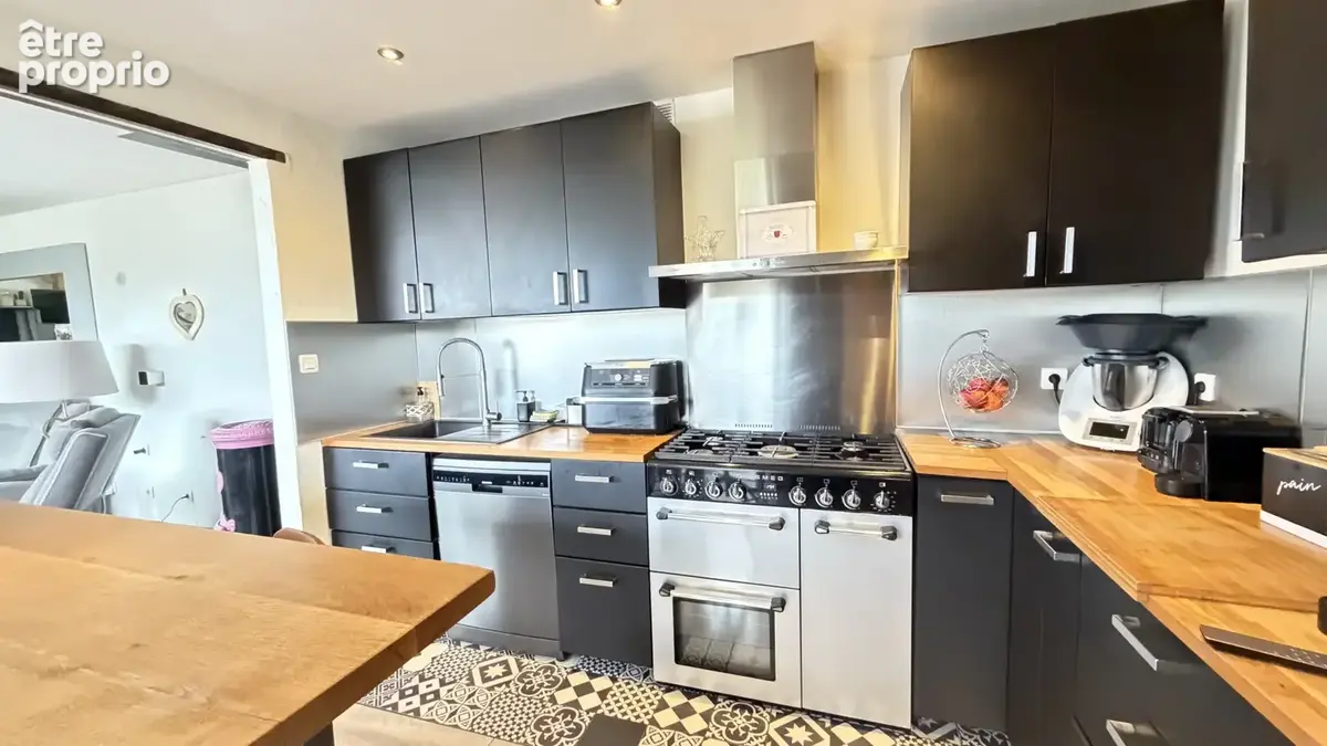 Maison de 99,74m2, vue dégagée à proximité du centre ville - photo 5