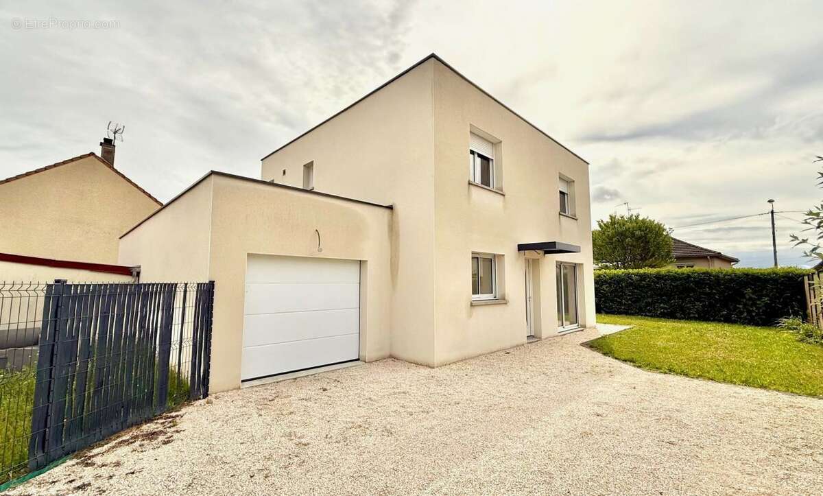 Maison à MARSANNAY-LA-COTE