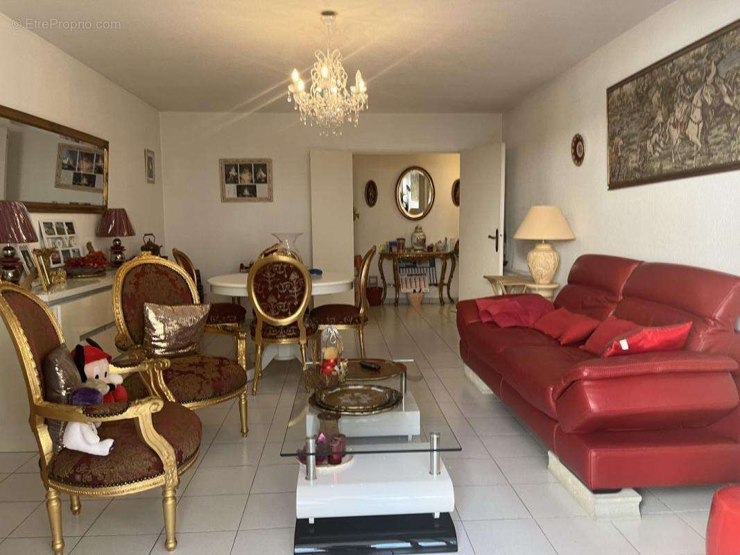 Appartement à MARSEILLE-12E